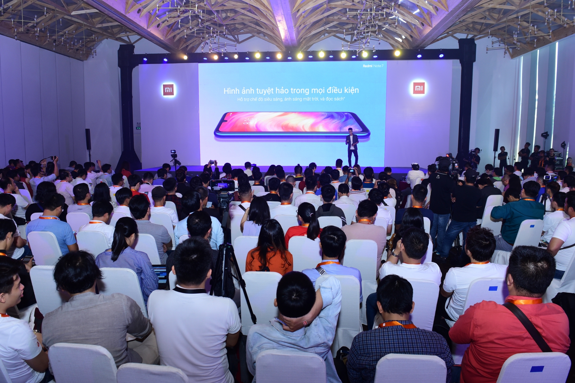 Chinese smartphone players quickly gain ground in Vietnam