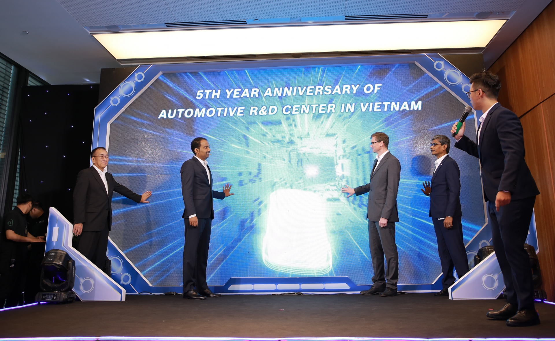 Bosch celebrates fifth anniversary of automotive R&D centre in Vietnam