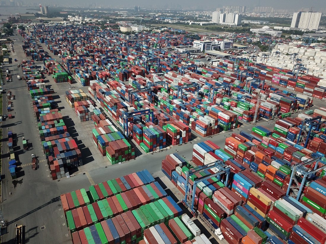 Cat Lai Port reports dropping revenue while facing overload in H1