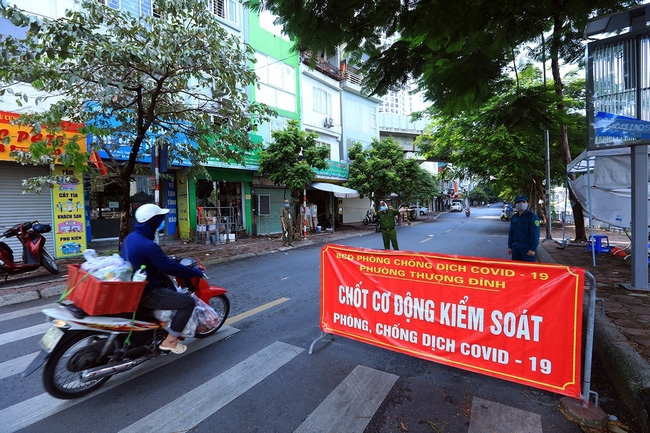 Hanoi continues social distancing until September 21