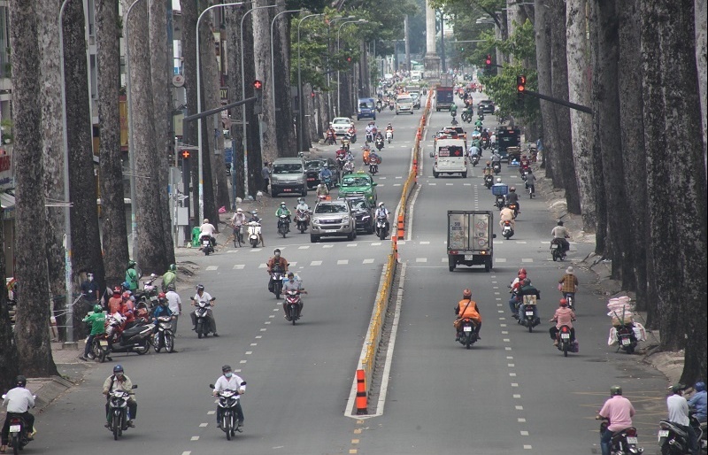 Ho Chi Minh City confirms easing social distancing after September 30