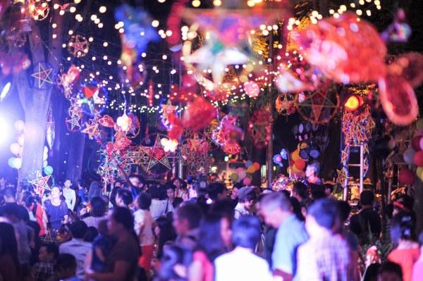 famous artists celebrate mid autumn festival in hanoi