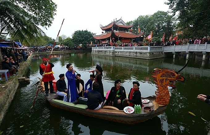 Visitors flock to hear love duets in Bac Ninh