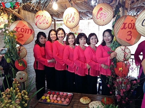 festival honors steamed sticky rice tradition in phu gia