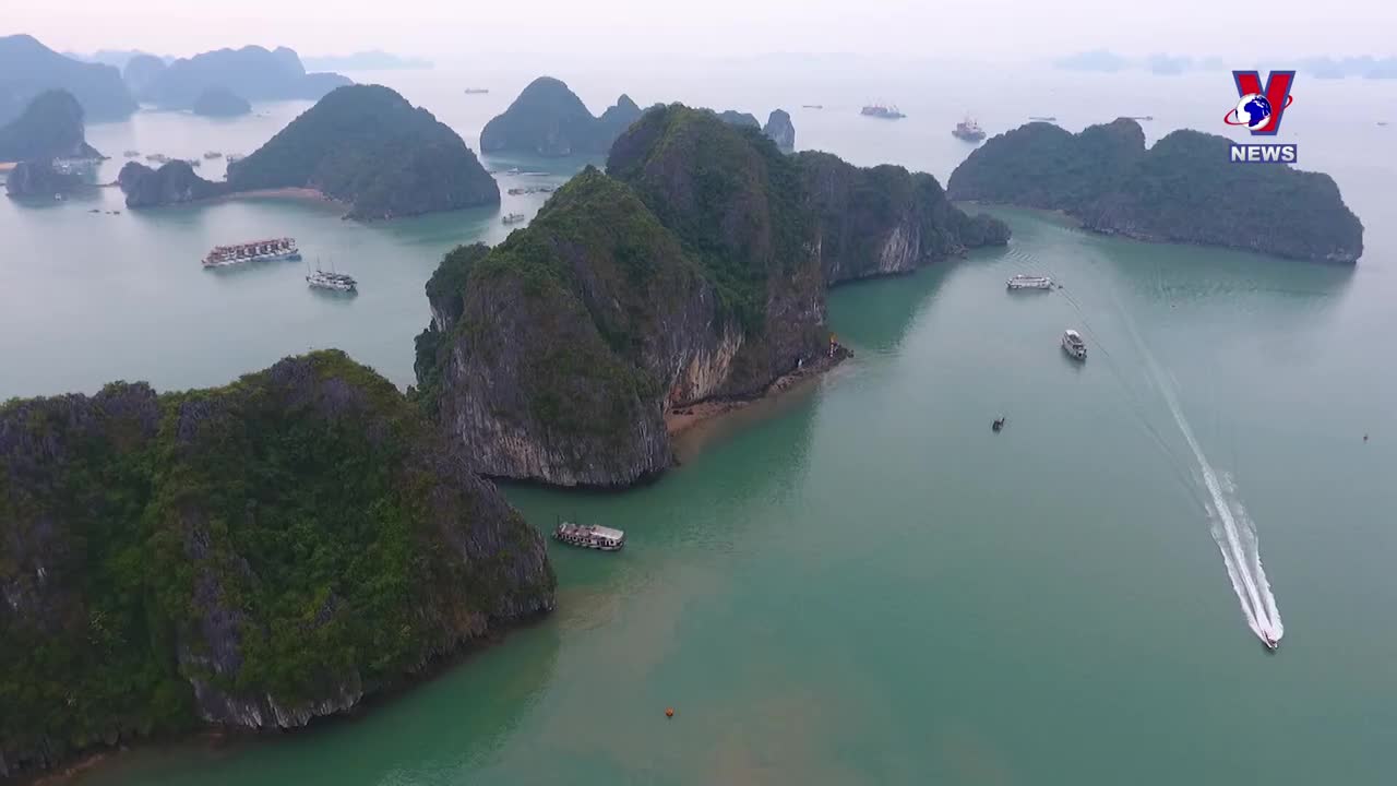 Ha Long Bay listed among world’s 50 most beautiful natural wonders