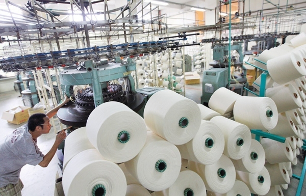 US ratchets up origin-tracing on cotton materials - Vimarsana News