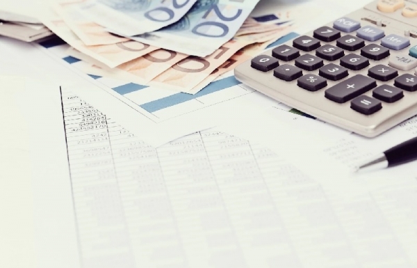 Euro-dollar parity threatens the nation's exports - Vimarsana News