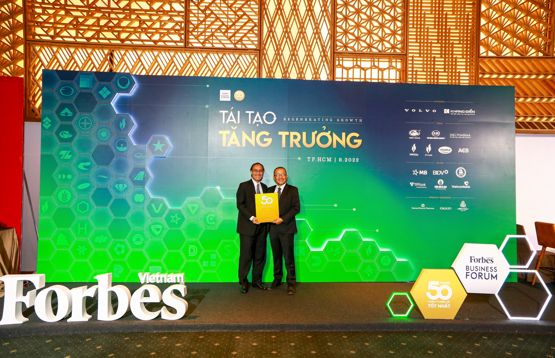 Binh Minh Plastics honoured by Forbes Vietnam