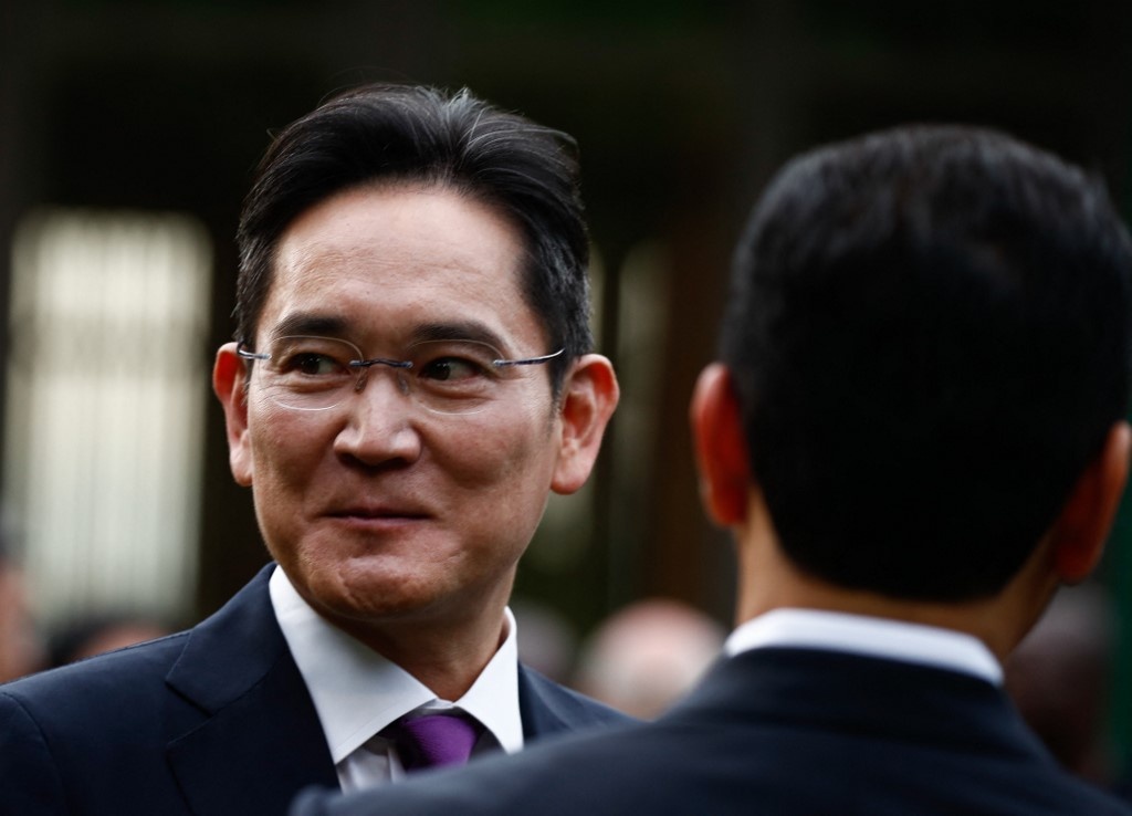 Samsung boss gets presidential pardon: S Korea justice minister