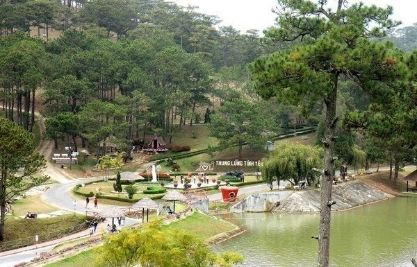 Da Lat listed among world's best places for binge-worthy dating by Booking.com - Vimarsana News
