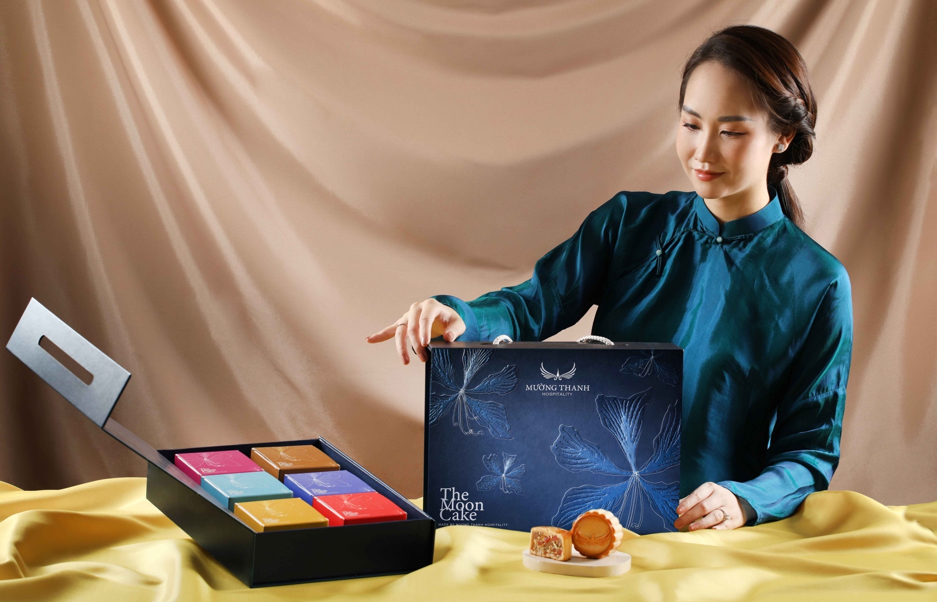 Muong Thanh Group launches mooncake gift set for 2022