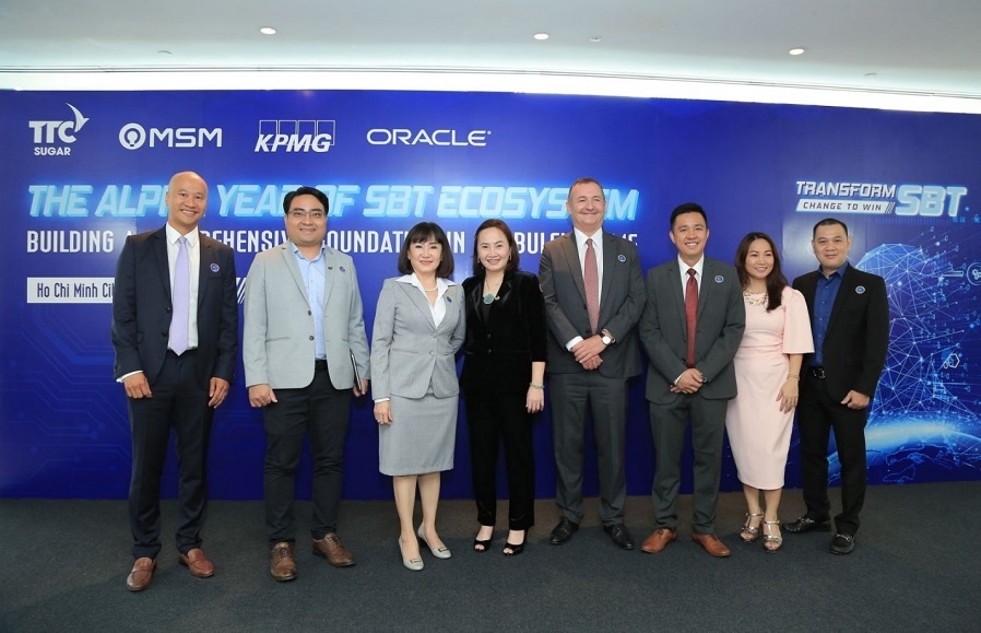 Senior leaders of SBT, KPMG, Oracle, MsM at the event