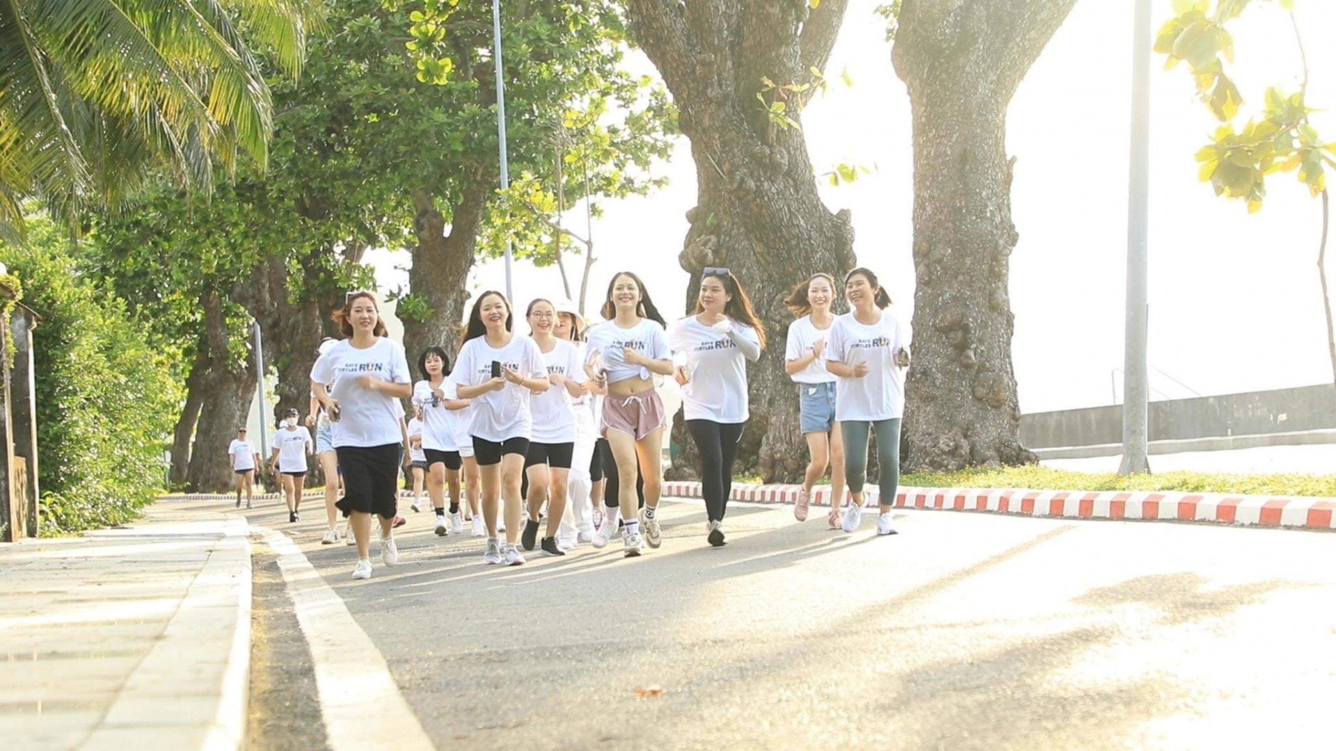 “Save Turtles Run“ by The Secret Con Dao promotes awareness of turtles conservation