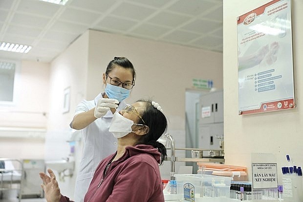 Additional 2,727 COVID-19 infections confirmed on August 31 | Health | Vietnam+ (VietnamPlus)