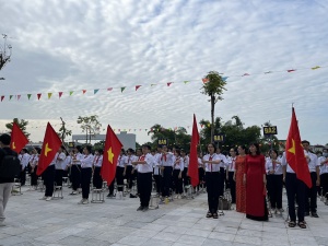 Special new school year begins in Vietnam