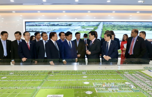 Singapore deputy prime minister Heng Swee Keat visits VSIP - Vimarsana News