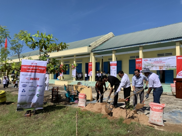 Mat Ngot Library project for children in mountainous areas brings joys - Vimarsana News