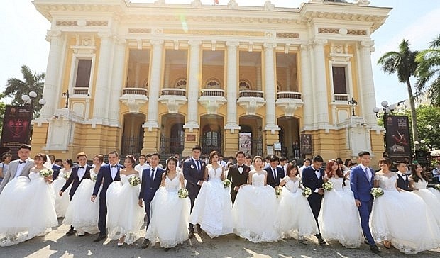 Hanoi to hold mass wedding for 30 couples