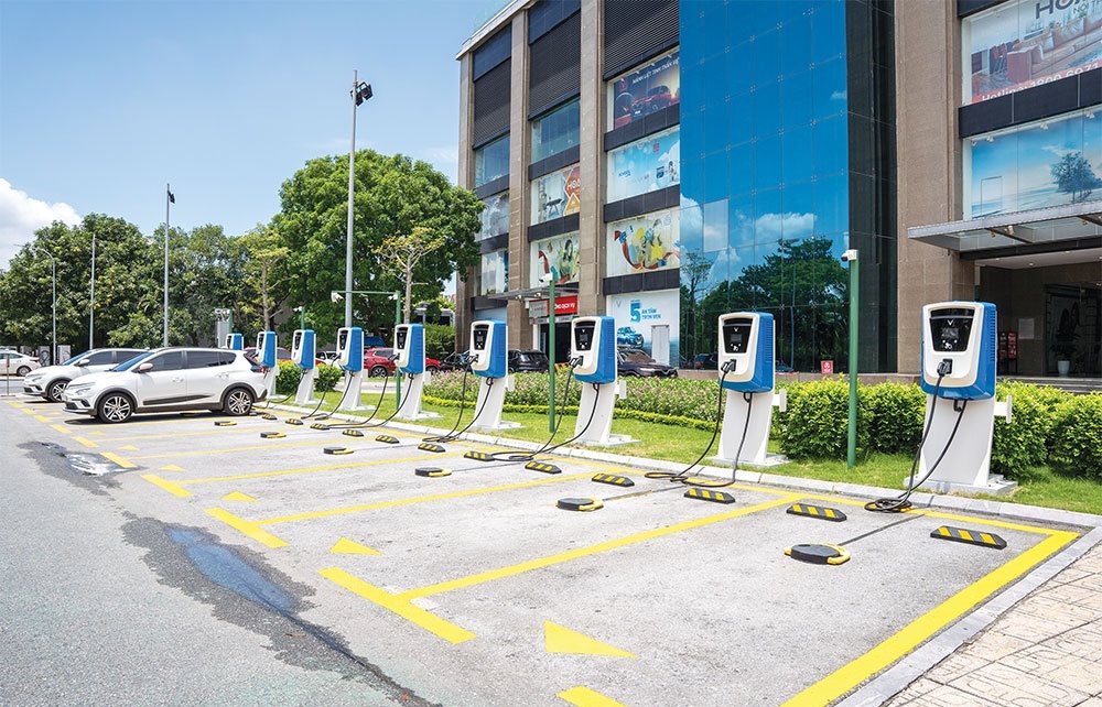 Collaborations necessary for Vietnam to embrace EV boom