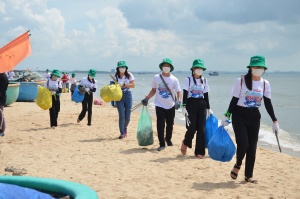 C.P. Vietnam collects marine waste for sustainable environmental protection