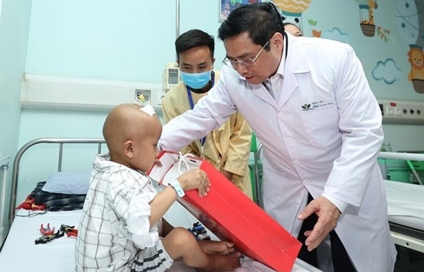 2,500 children suffer from cancer in Vietnam every year