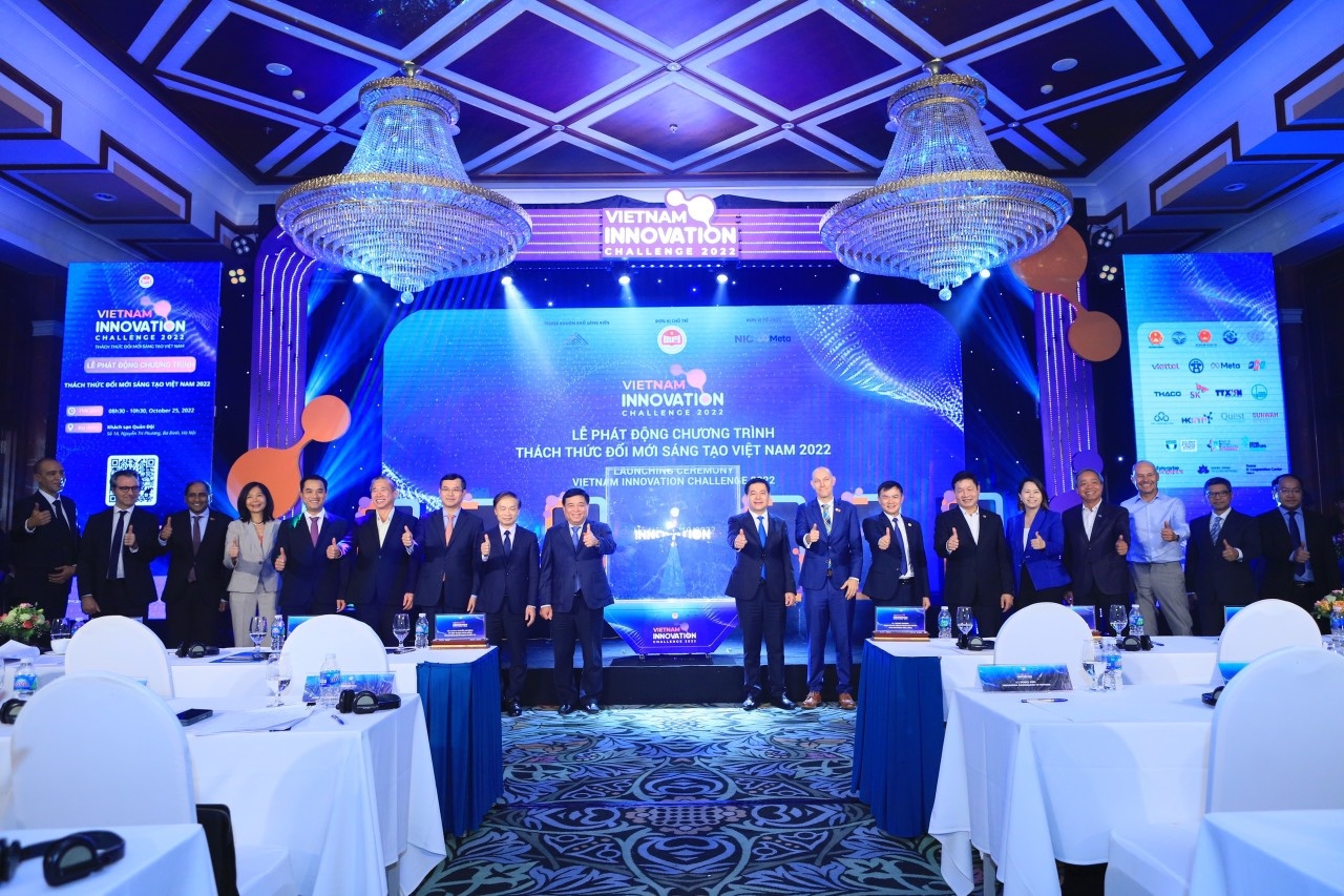 Vietnam Innovation Challenge 2022   3f323a0eddec9252b26e4bc94bc120fb 