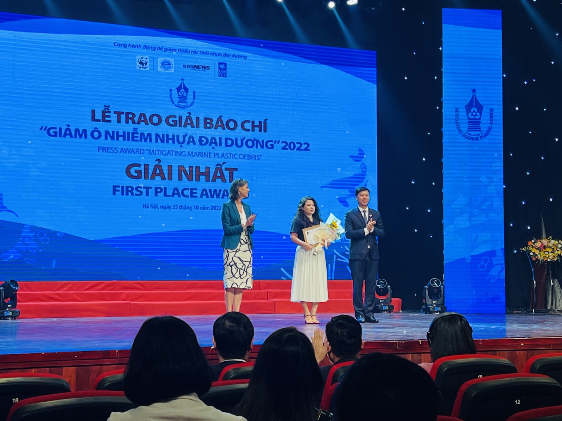 13 articles win the Mitigating Marine Plastic Debris 2022 journalism award