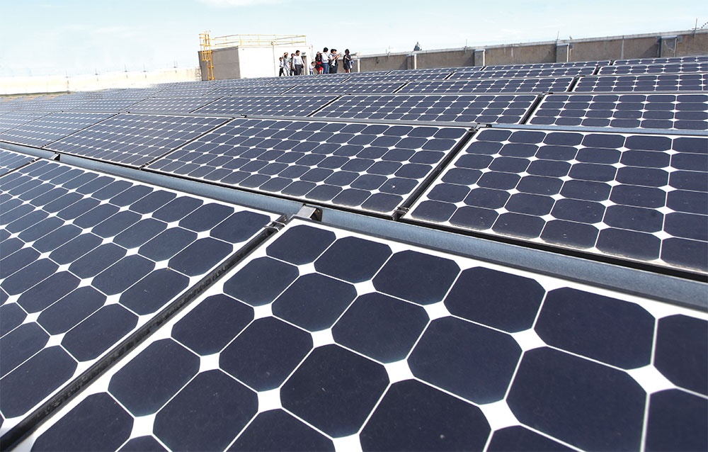 Overseas investors boosting rooftop solar presence at IZs
