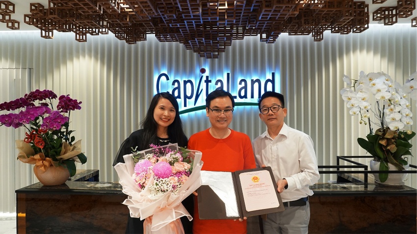 CapitaLand Development hands over ‘pink books’ of D1MENSION and ZENITY apartments to homeowners