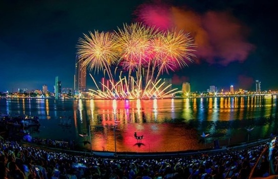 Da Nang seeks financial partners to co-organise int’l fireworks festival