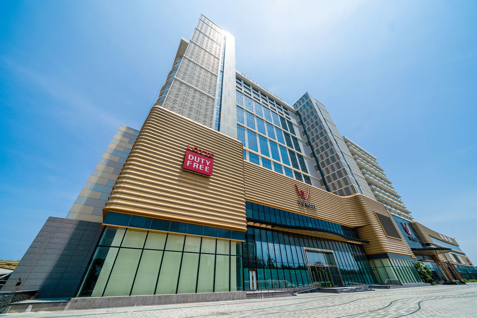 Lotte opens fourth duty-free in Danang