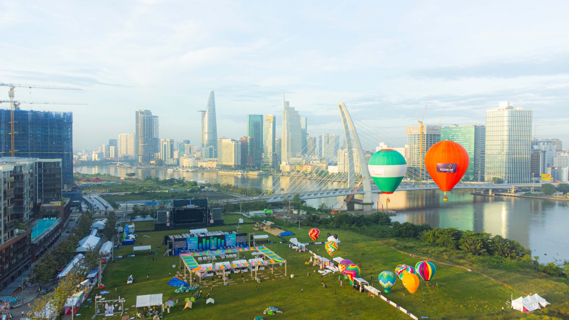 Ho Chi Minh City International Hot Air Balloon Festival starts