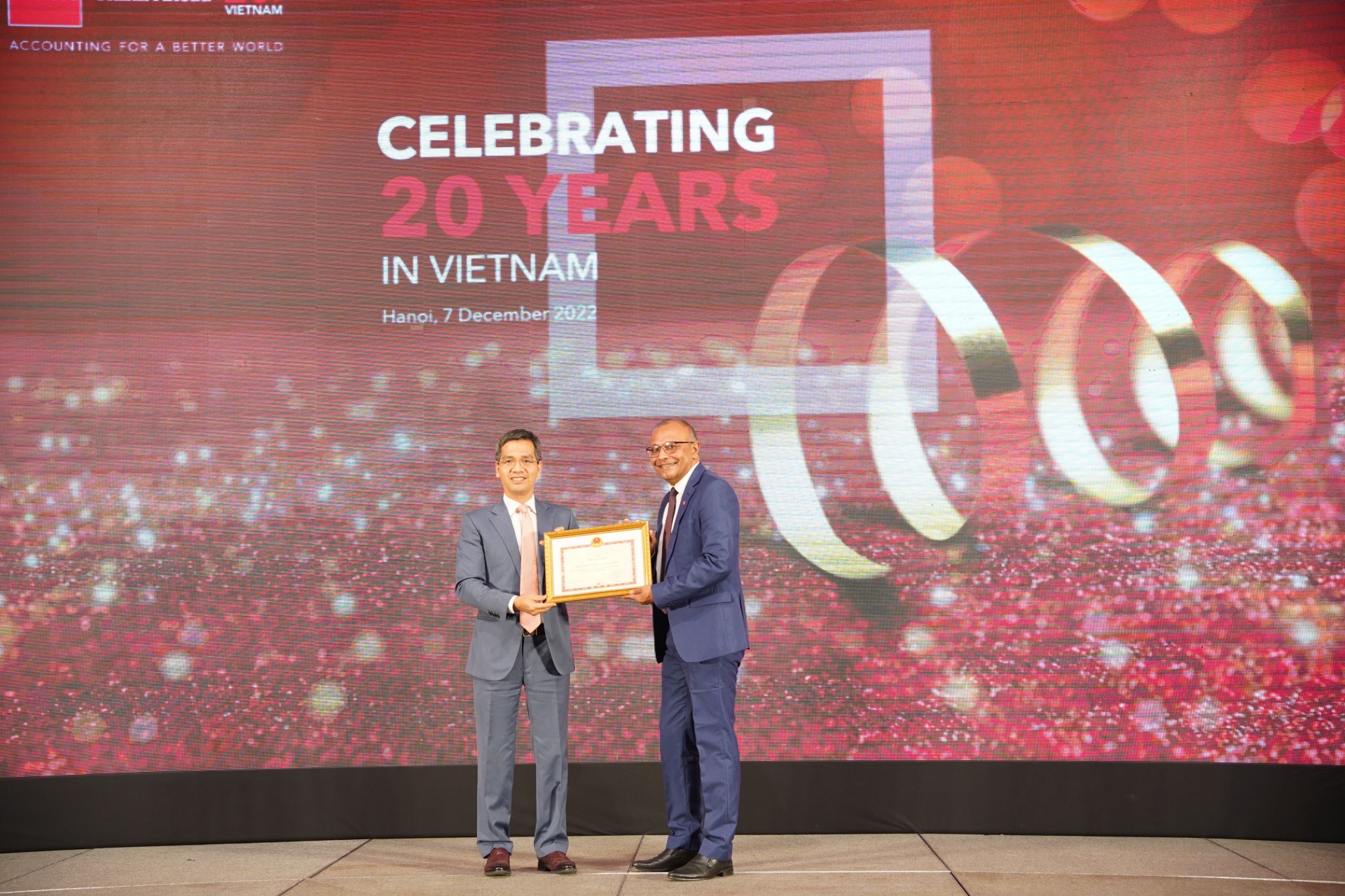 Ministry of Finance honors ACCA’s 20-year contribution to Vietnam