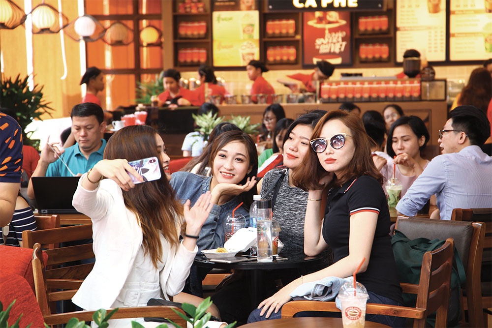 Foreign groups locking eyes on F&B