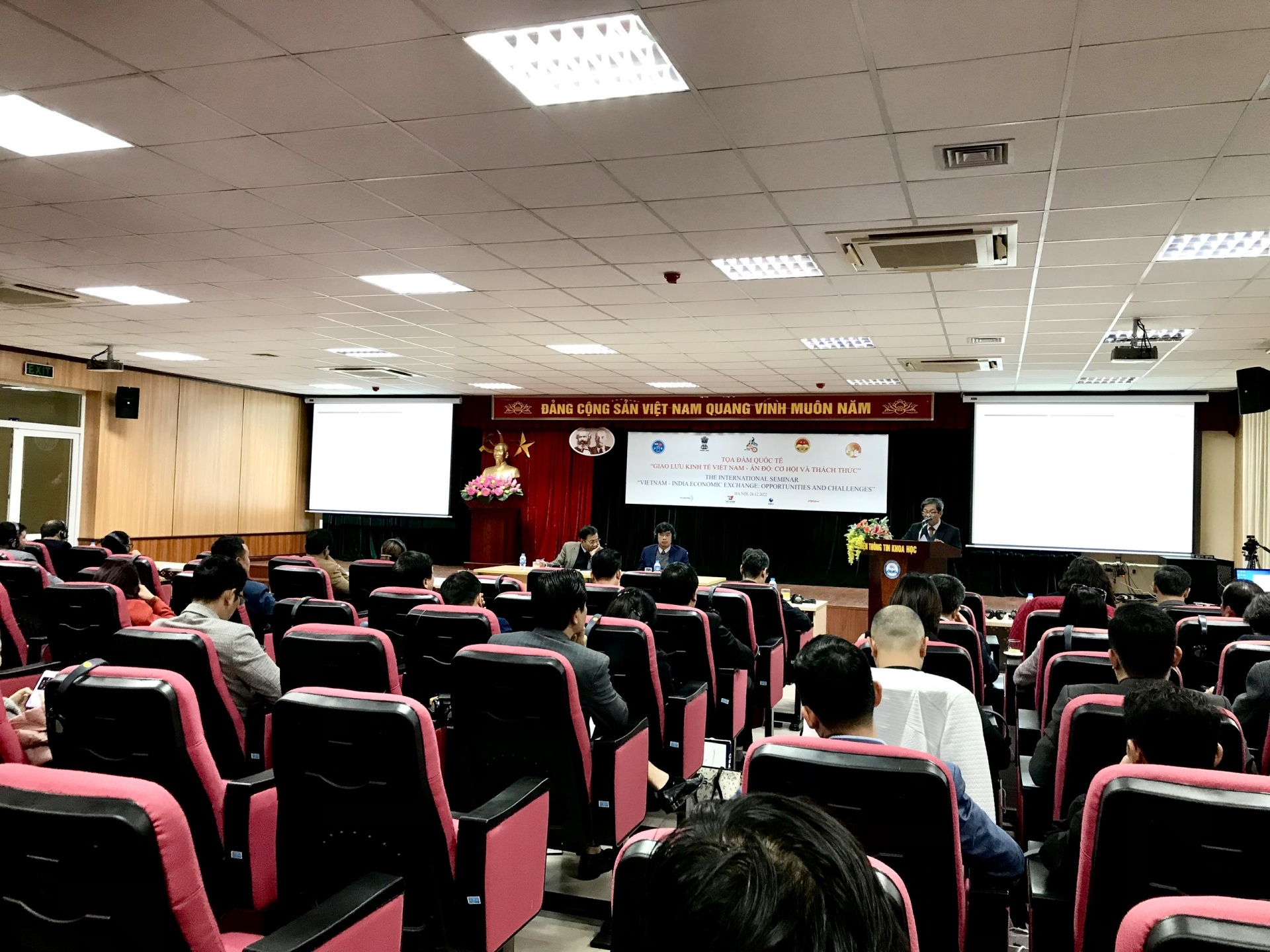 Vietnam-India economic exchange seminar held
