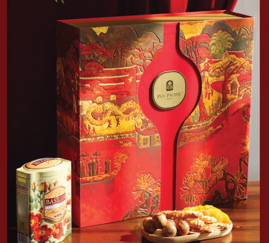 Exquisite Tet gift box at Pan Pacific Hanoi