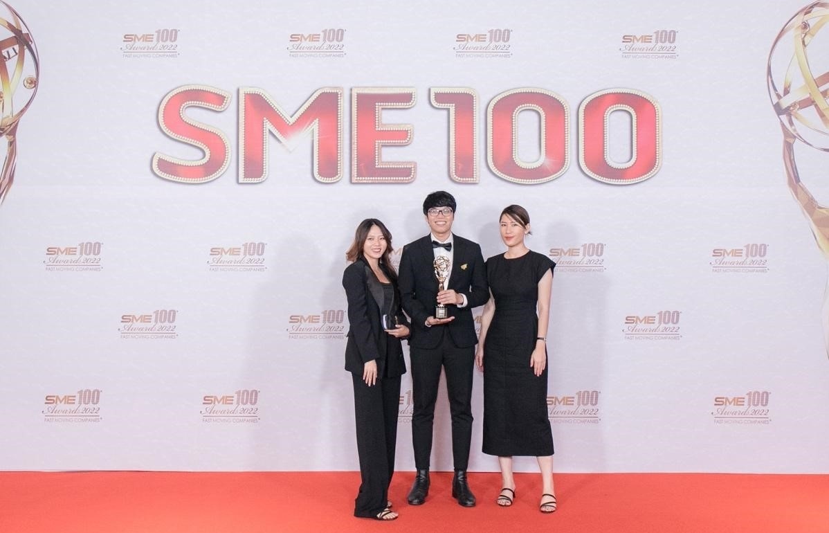 Double U won “SME100 – Fast Moving Companies Awards 2022”