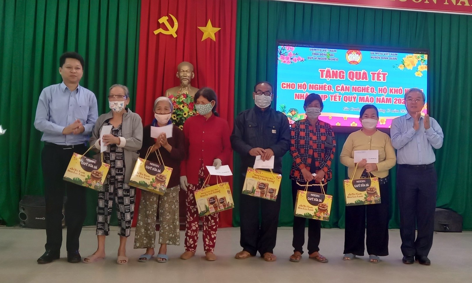 nestle vietnam supports 8000 disadvantaged people for lunar new year