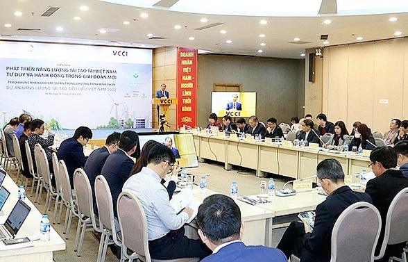 Misleading to assert foreign firms dominate Vietnam's energy sphere: expert
