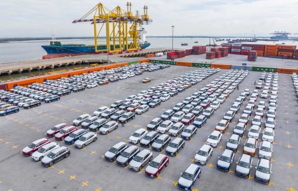 Vietnam"s trade surplus with Americas exceeds $100 billion - Vimarsana News
