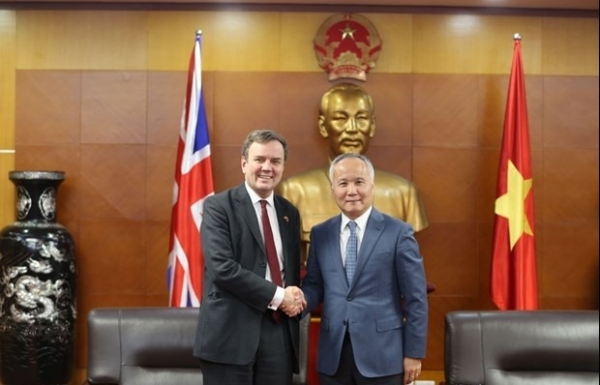 British official in Vietnam to boost accession to CPTPP - Vimarsana News