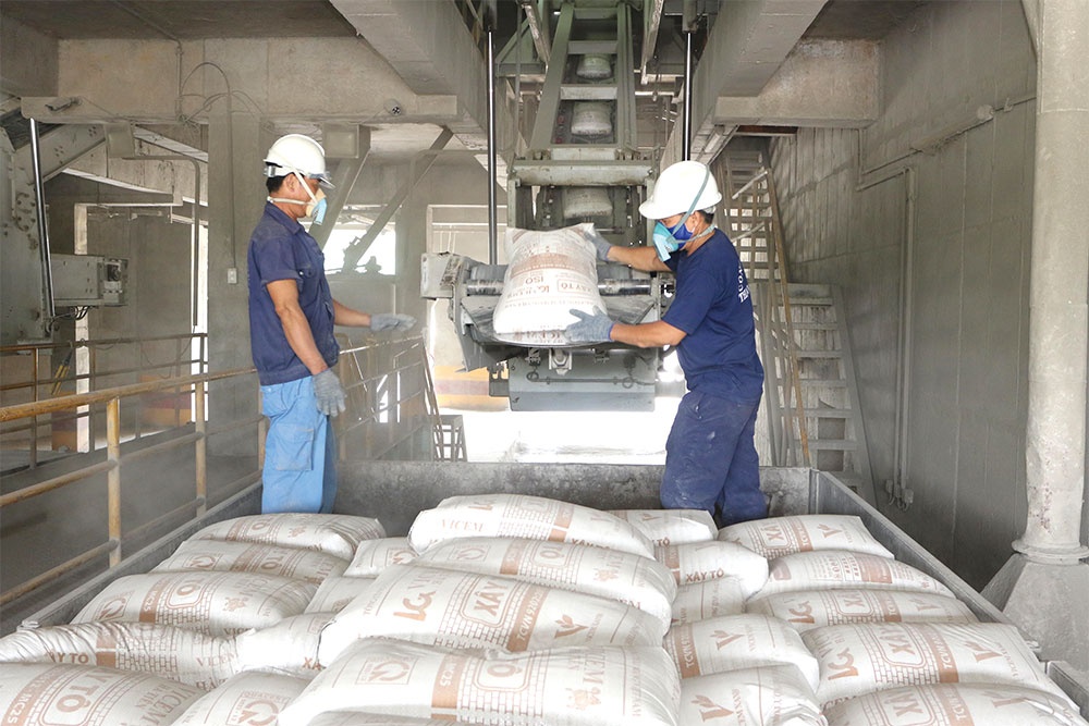 Vietnam’s cement producers strive to deal with excess