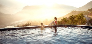 Onsen experience in le champ Tu Le