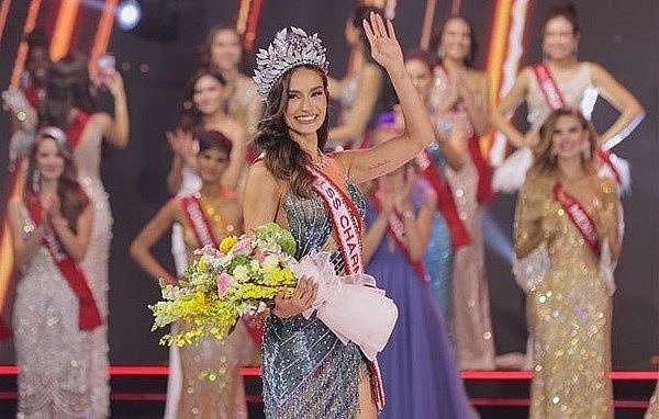 Brazilian girl wins Vietnamese-founded beauty contest - Miss Charm 2023