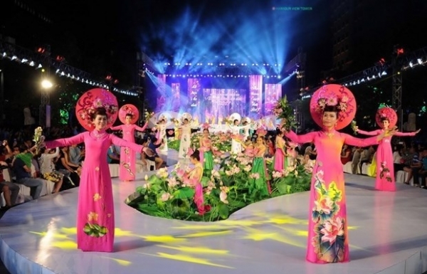 Ao dai festival to take place throughout March in HCM City - Vimarsana News
