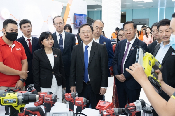 Techtronic Industries promotes business development in Vietnam - Vimarsana News