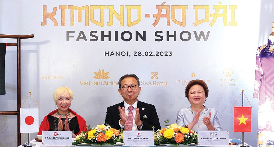 Kimono - Ao dai Fashion Show: The beauty of Vietnam-Japan cultural