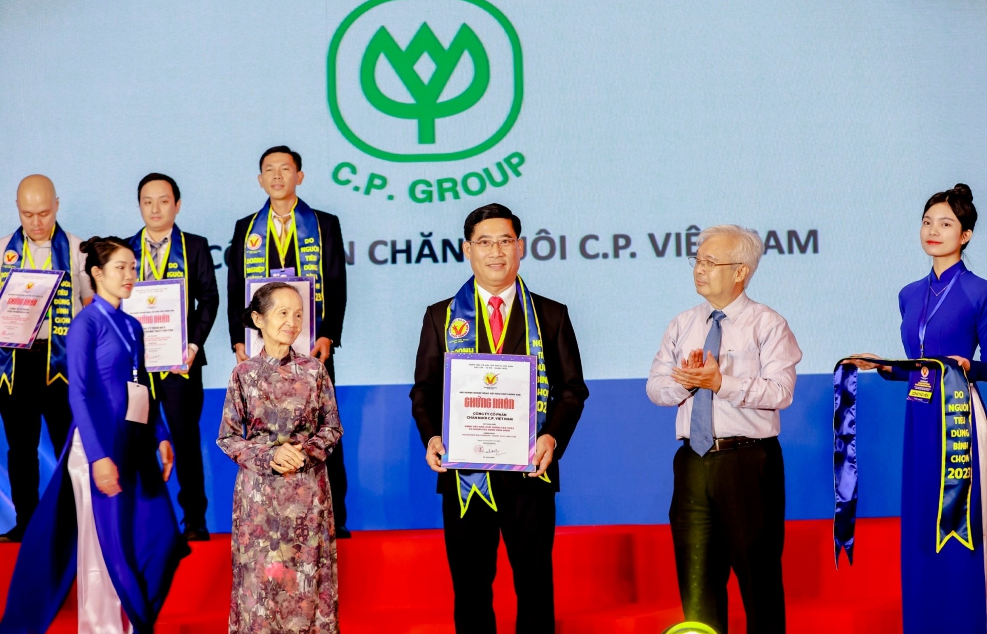cp vietnam honoured for high quality vietnamese goods