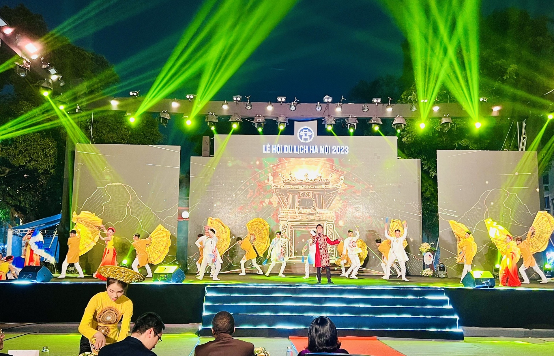 Attractive products shine at Hanoi Tourism Festival 2023