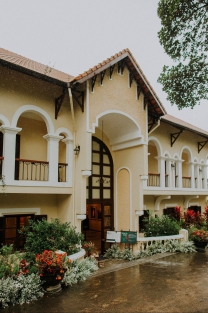 Exhibition of late painter Buu Chi at Ana Mandara Villas Dalat - Vimarsana News